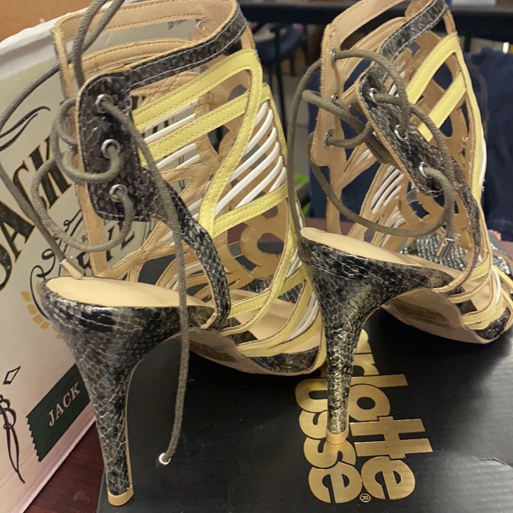 Charlotte Russe Heels size 8 - Picture 5 of 8
